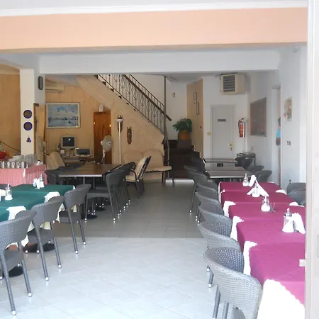 Oceanis Otel 2*