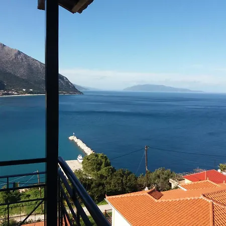 Oceanis Hotel 2*