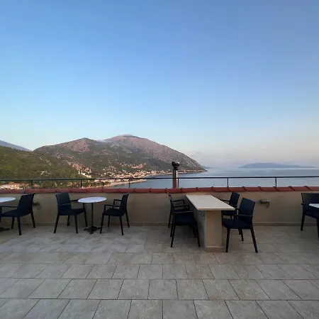 Oceanis 2* Poros (Kefalonia)