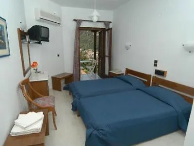 Oceanis Hotel 2*